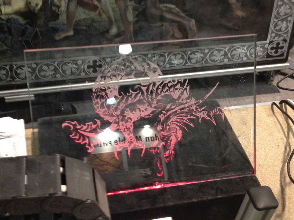 Образец гравировки на стекле