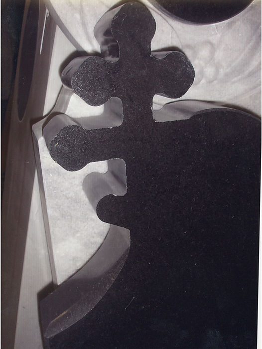 Фигурная резка памятников